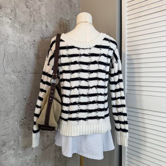 Aeropostale Black & White Striped Sweater - Picture 6 of 8